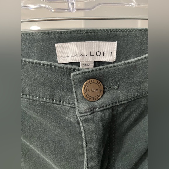 LOFT Dark Green Pants - Picture 3 of 5